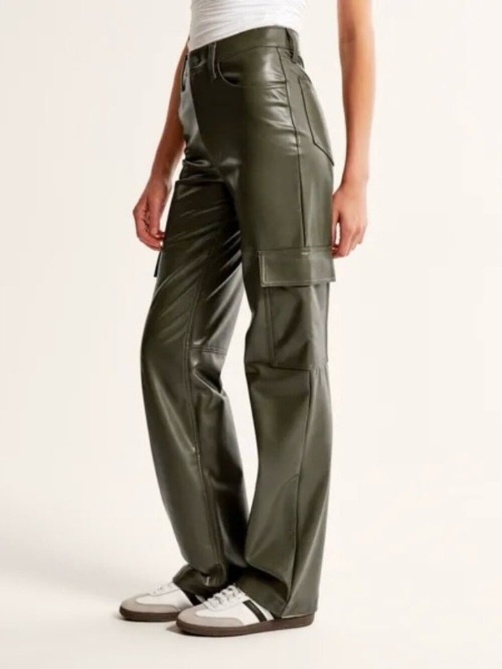 Abercrombie 90’s Relaxed Faux Leather Pants Green Cargo High Rise